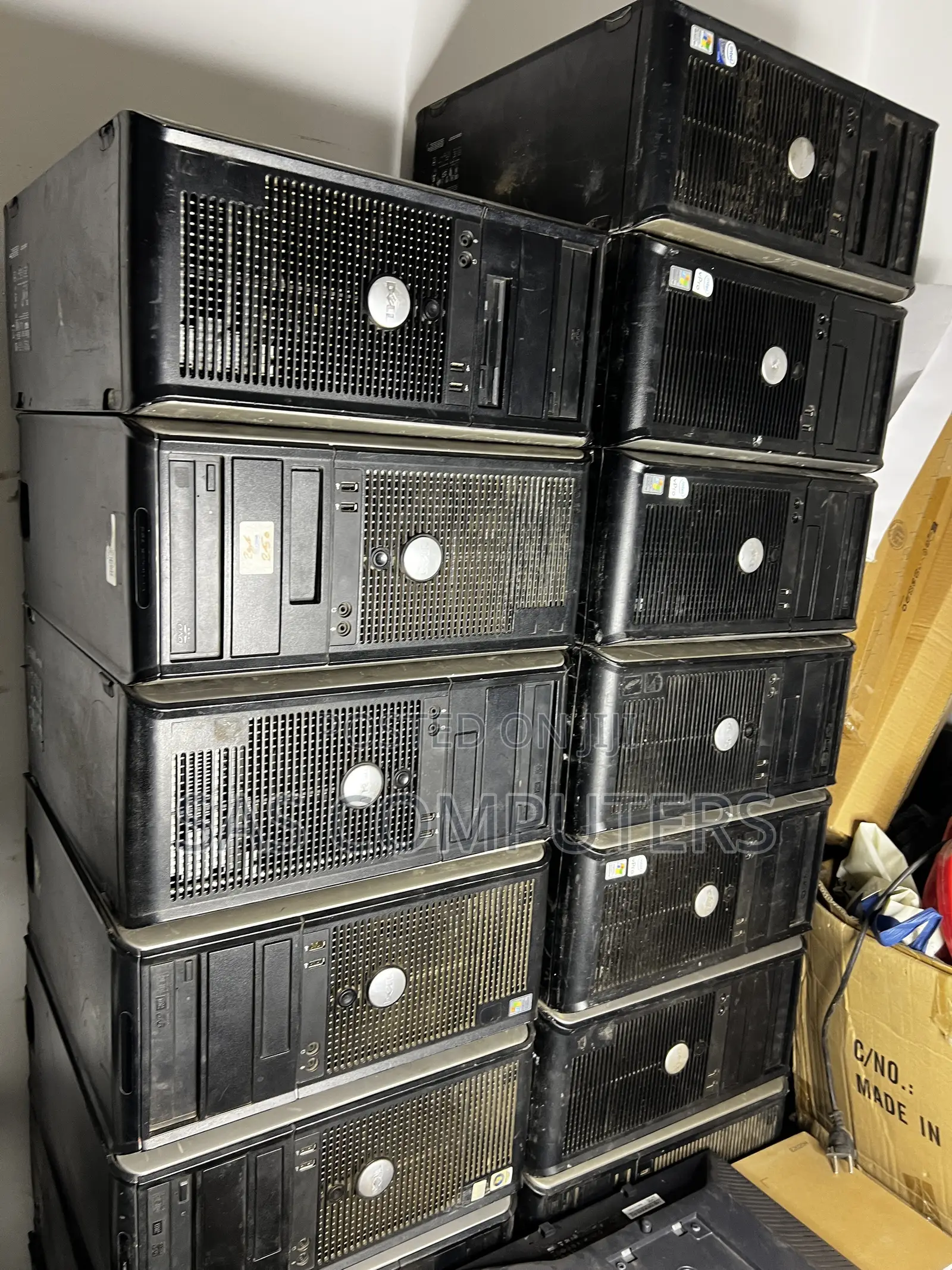 Desktop Computer Dell 2GB Intel HDD 250GB