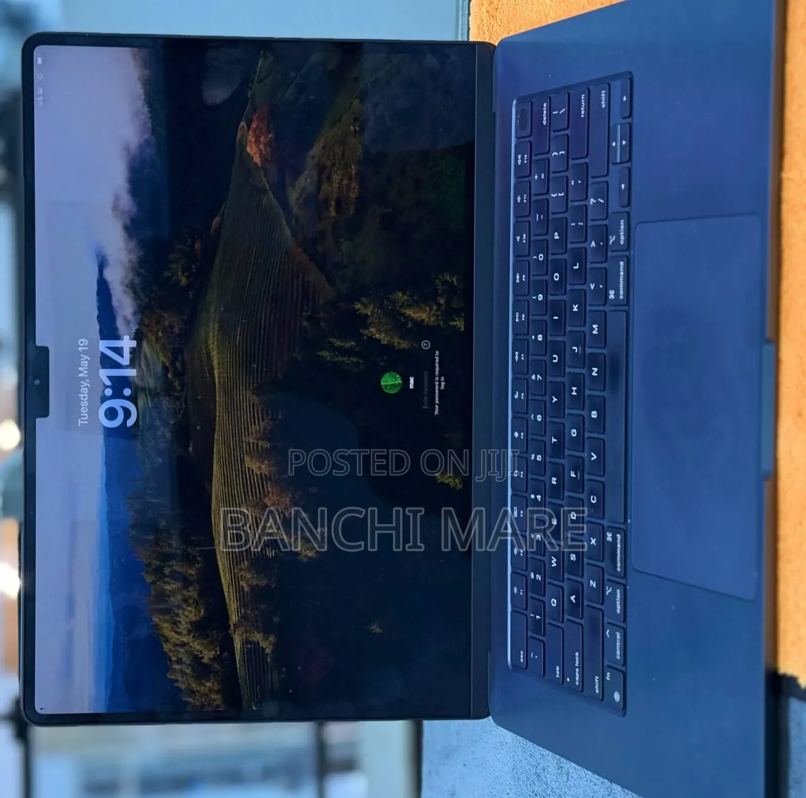 New Laptop Apple MacBook Air 2024 M3 16GB Apple M3 SSD 256GB