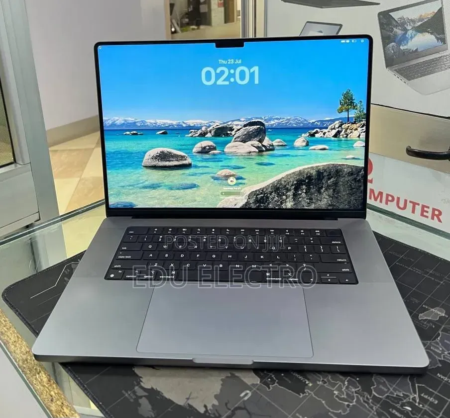 New Laptop Apple MacBook Pro 2021 M1 32GB Apple M1 Pro SSD 512GB