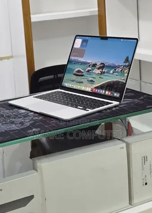 New Laptop Apple MacBook Air 2022 M2 8GB Apple M2 SSD 256GB