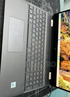 New Laptop HP Spectre 16GB Intel Core i7 SSD 512GB
