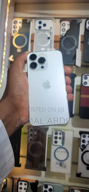 Apple iPhone 13 Pro 1 TB White
