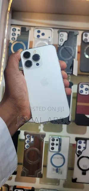 Apple iPhone 13 Pro 1 TB White