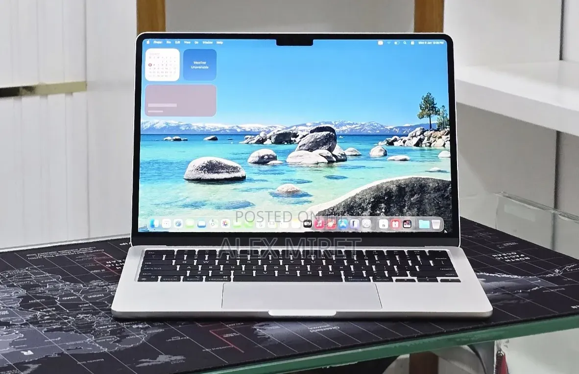 New Laptop Apple MacBook 8GB Apple M2 SSD 256GB