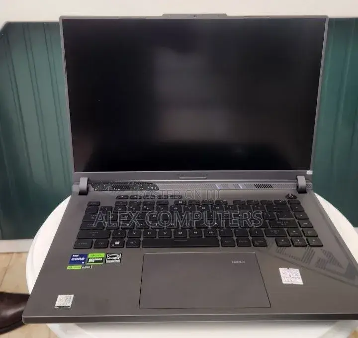 New Laptop Asus ROG Strix G16 G614 16GB Intel Core i9 SSD 1T