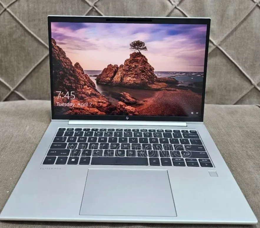 New Laptop HP EliteBook 840 G10 16GB Intel Core i7 SSD 512GB