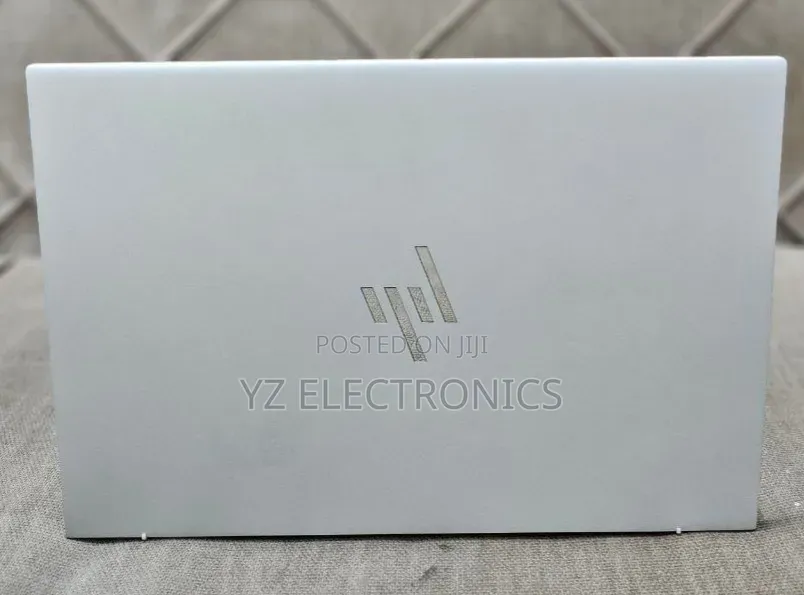 New Laptop HP EliteBook 840 G10 16GB Intel Core i7 SSD 512GB