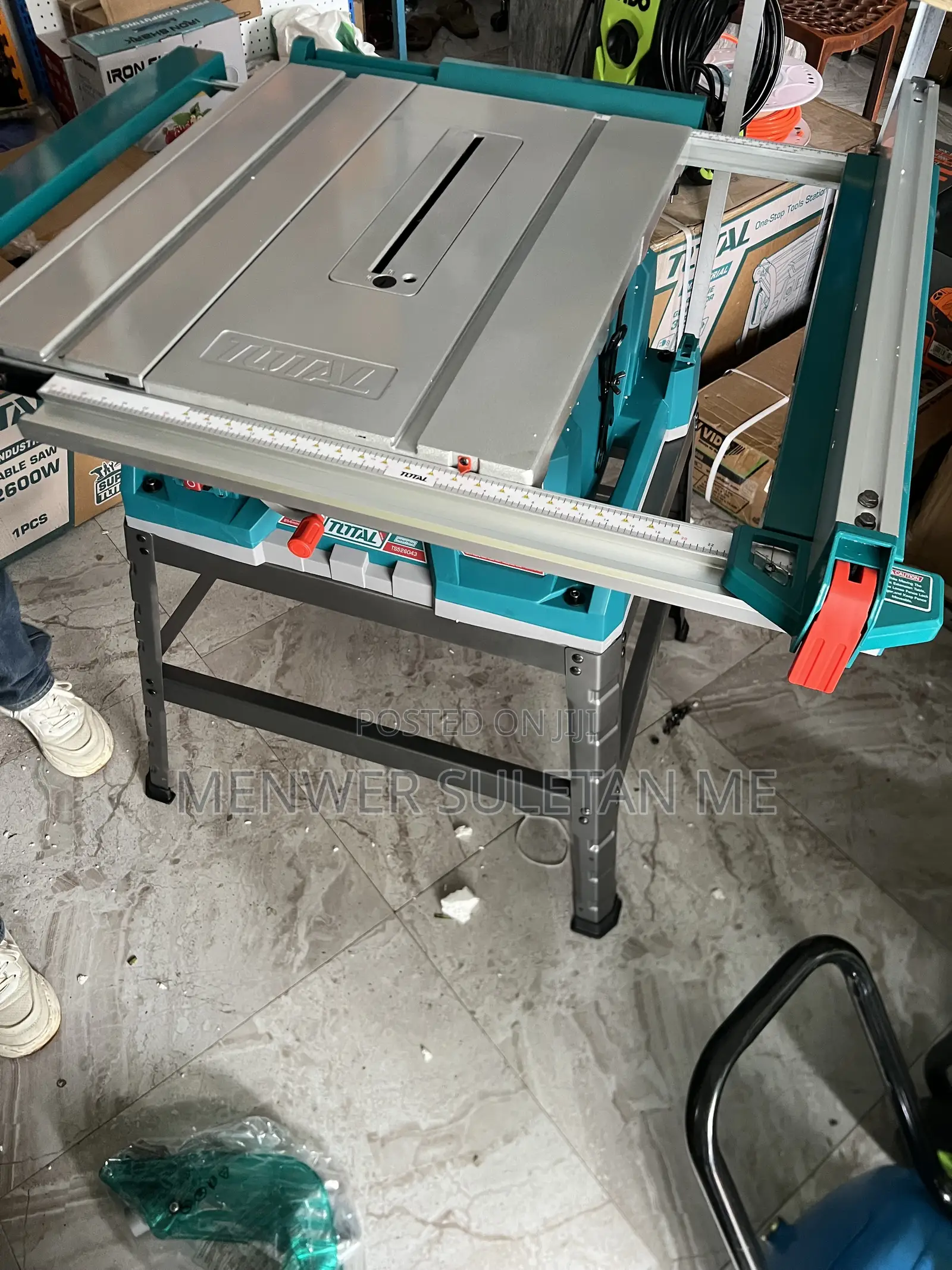 Total 2600wat Table Saw