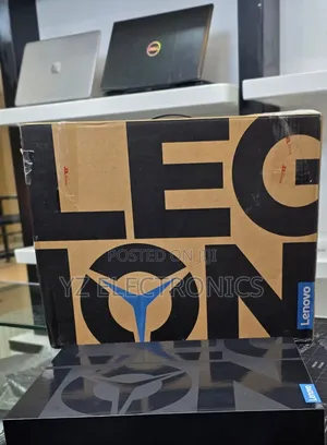 New Laptop Lenovo Legion Y720 32GB AMD Ryzen 9 SSD 1T