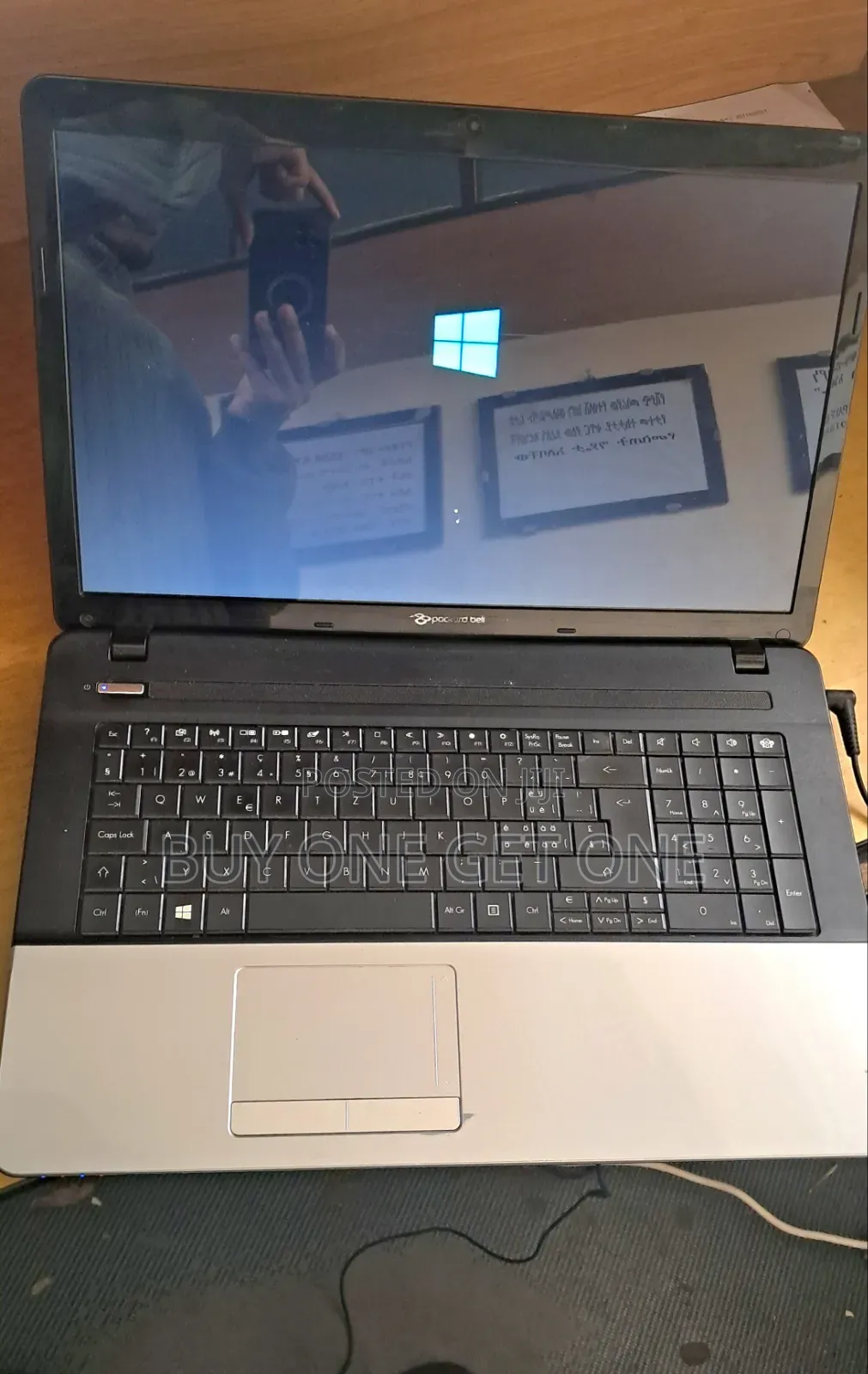 Laptop Packard Bell 6GB AMD HDD+SSD 500GB