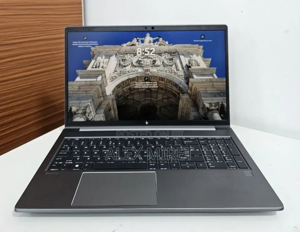 New Laptop HP ZBook 15 16GB Intel Core i7 SSD 1T