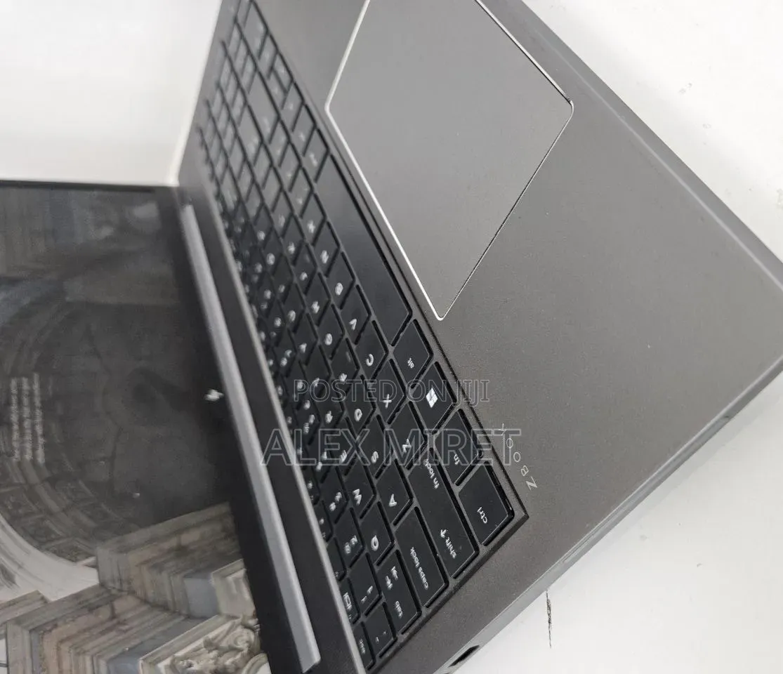 New Laptop HP ZBook 15 16GB Intel Core i7 SSD 1T