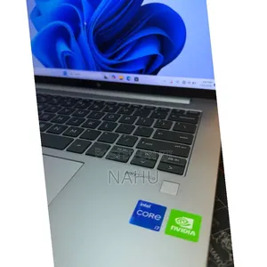 New Laptop HP ZBook Firefly 14 G11 16GB Intel Core i7 SSD 512GB