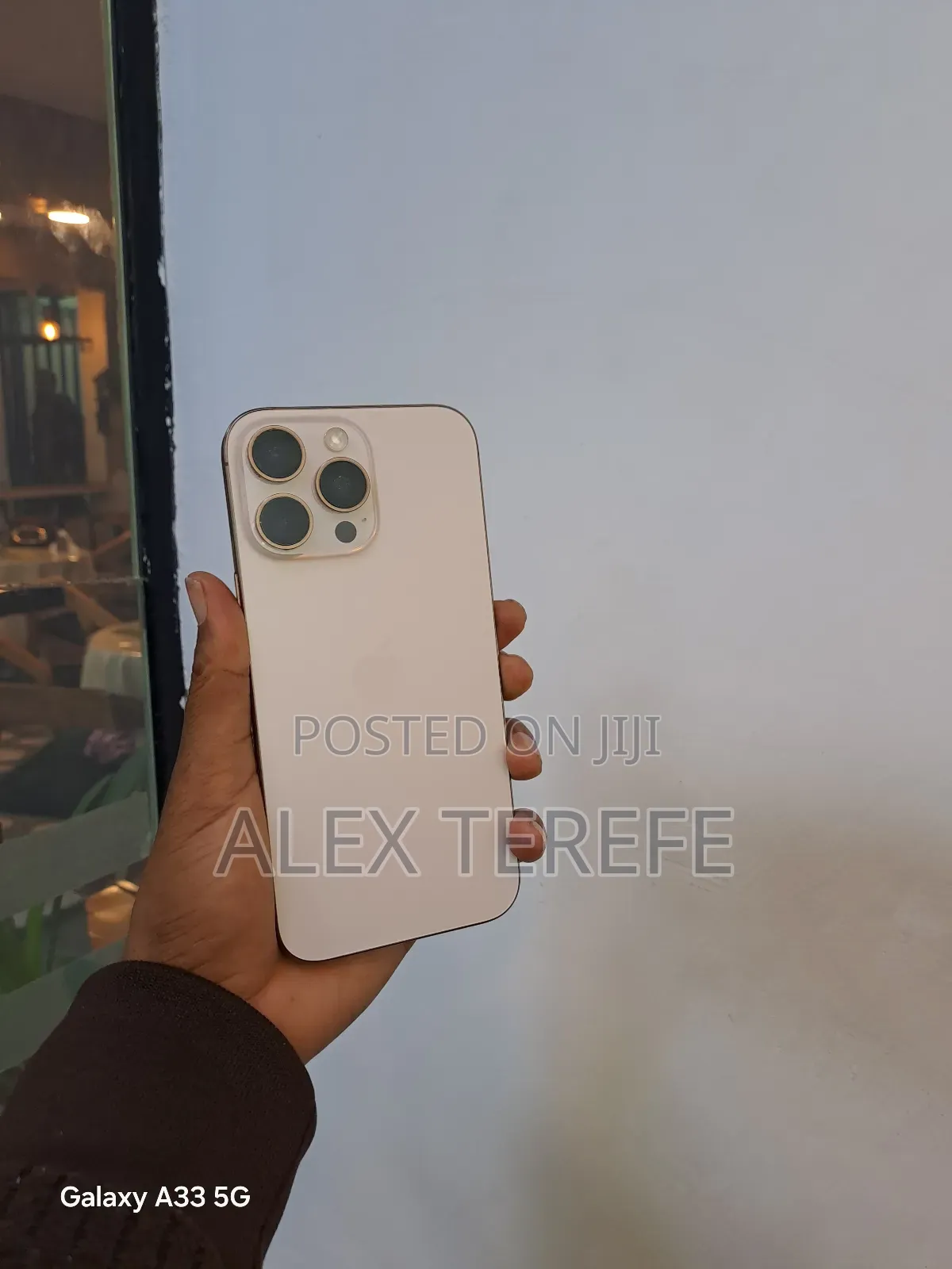 New Apple iPhone 16 Pro Max 1 TB Silver