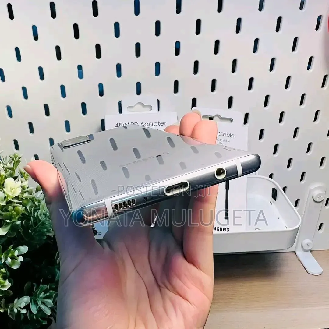New Samsung Galaxy A71 5G 128 GB
