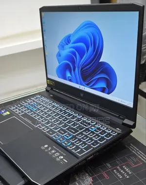 New Laptop Acer Predator Helios 300 16GB Intel Core i9 SSD 512GB