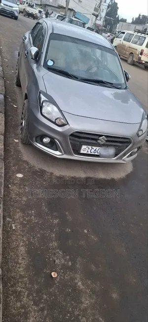 Suzuki Dzire 2022 Silver