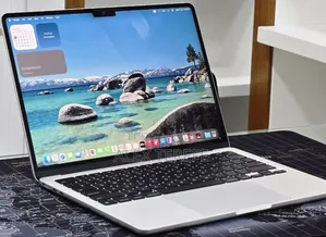 New Laptop Apple MacBook Air 2022 M2 8GB Apple M1 SSD 256GB
