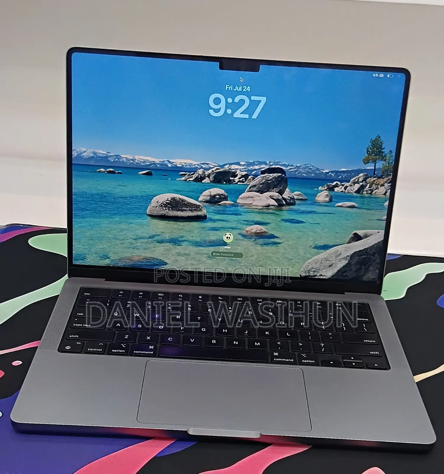 New Laptop Apple MacBook Pro 2023 M3 8GB Apple M3 Pro SSD 512GB