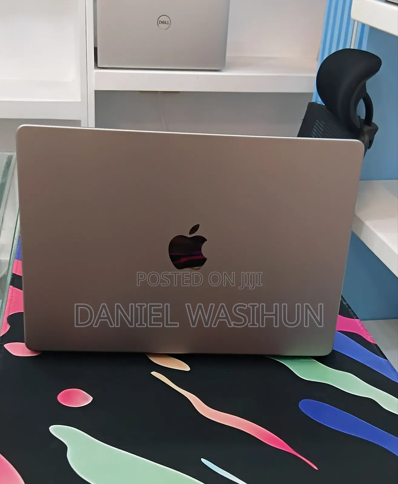 New Laptop Apple MacBook Pro 2023 M3 8GB Apple M3 Pro SSD 512GB