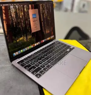 New Laptop Apple MacBook Air 2022 M2 8GB Apple M2 SSD 256GB