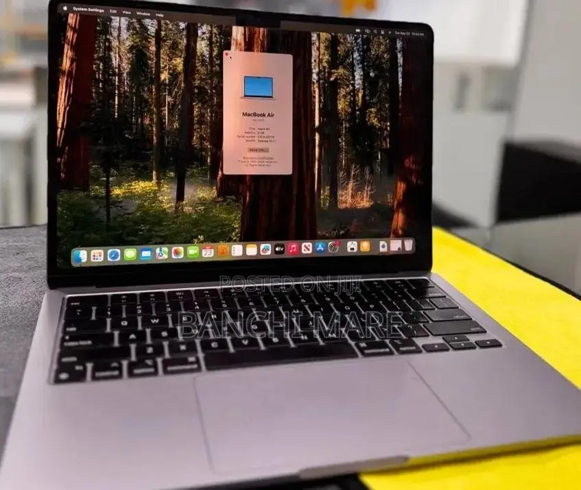 New Laptop Apple MacBook Air 2022 M2 8GB Apple M2 SSD 256GB