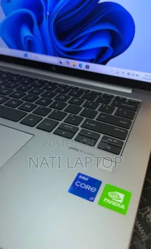 New Laptop HP ZBook Firefly G9 16GB Intel Core i7 SSD 512GB