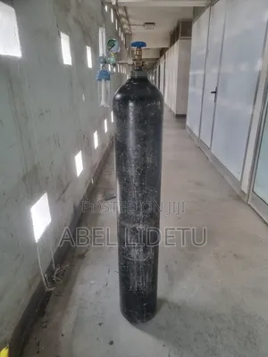 Oxygen Cylinder With All Accessories Needed
