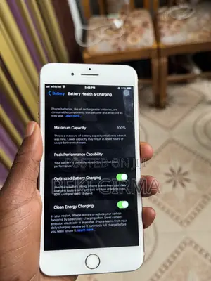 New Apple iPhone 8 Plus 64 GB Gold