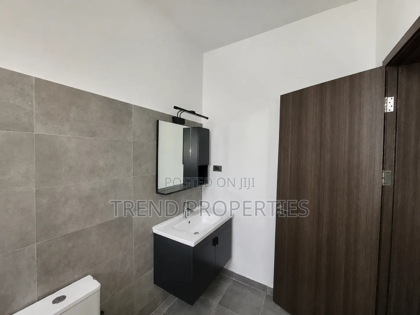 3bdrm Apartment in Bole for sale