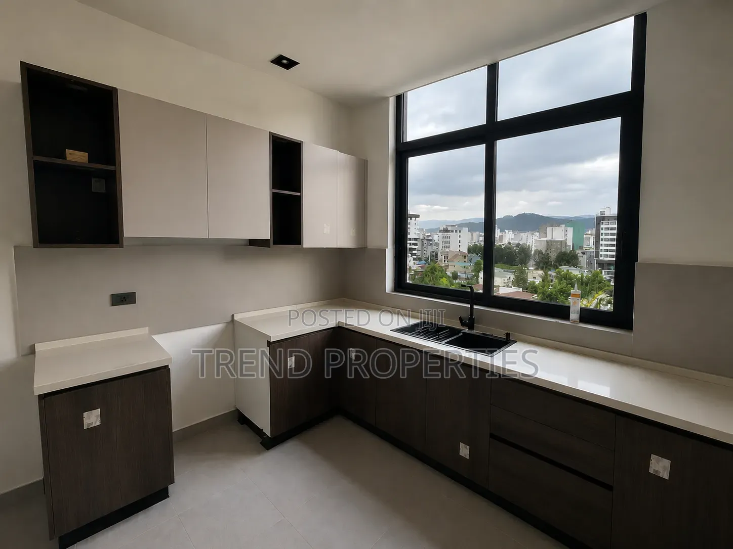 3bdrm Apartment in Bole for sale