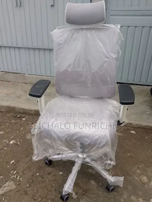 ሜሺ ወፍት ወንበር
