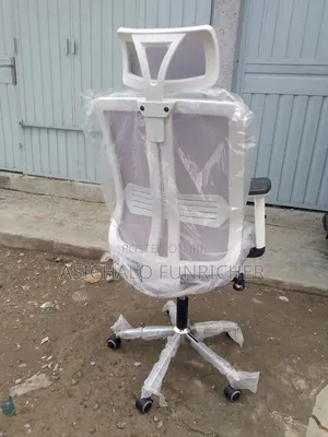 ሜሺ ወፍት ወንበር