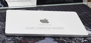 New Laptop Apple MacBook Air 2022 M2 8GB Apple M2 SSD 256GB