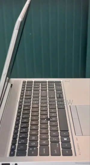 New Laptop HP EliteBook 850 G8 8GB Intel Core i5 SSD 512GB