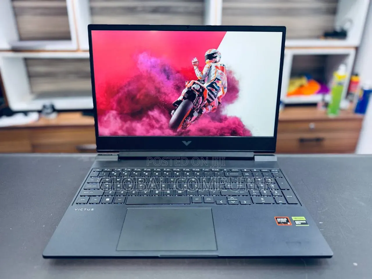 New Laptop MSI Crosshair 15 16GB Intel Core i7 SSD 1T
