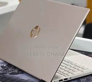 New Laptop HP Pavilion 15 8GB Intel Core i5 SSD 512GB