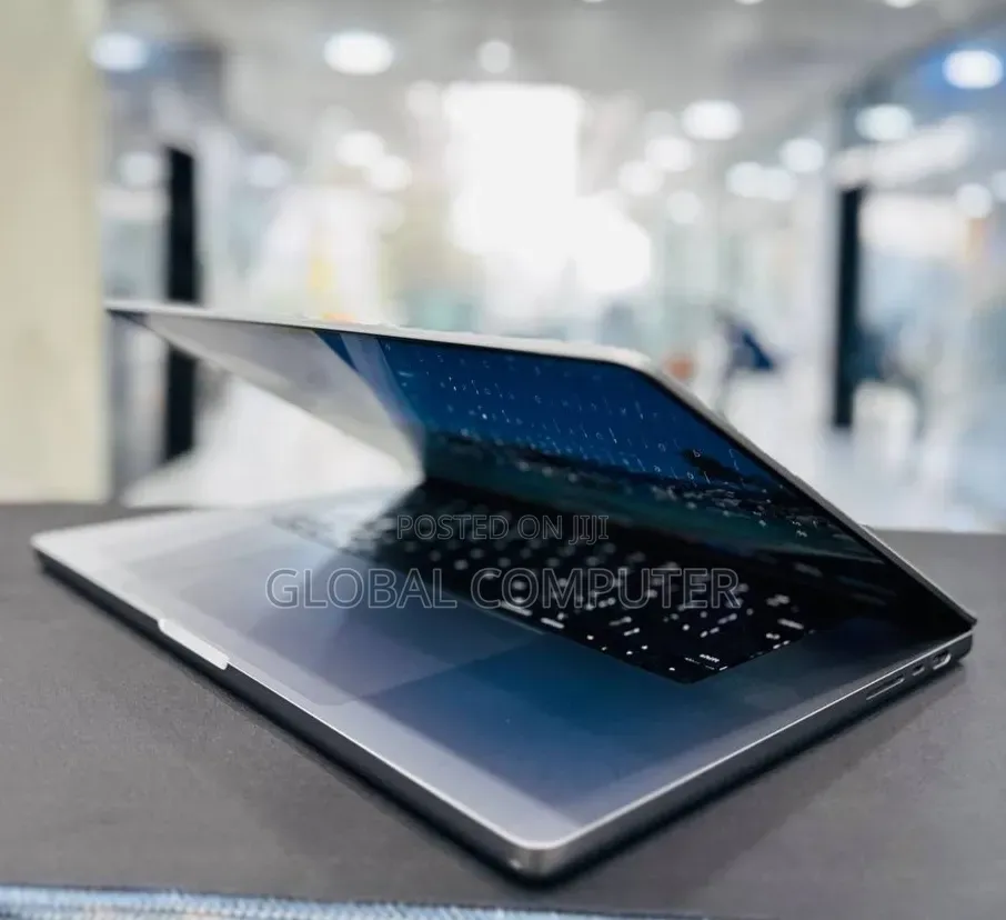 New Laptop Apple MacBook Pro 2021 M1 16GB Apple M1 Pro SSD 512GB