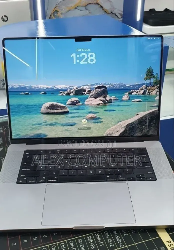 New Laptop Apple MacBook Pro 2021 M1 Max 32GB Apple M1 Max SSD 1T