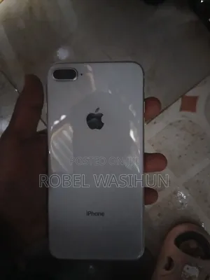 Apple iPhone 8 Plus 64 GB White