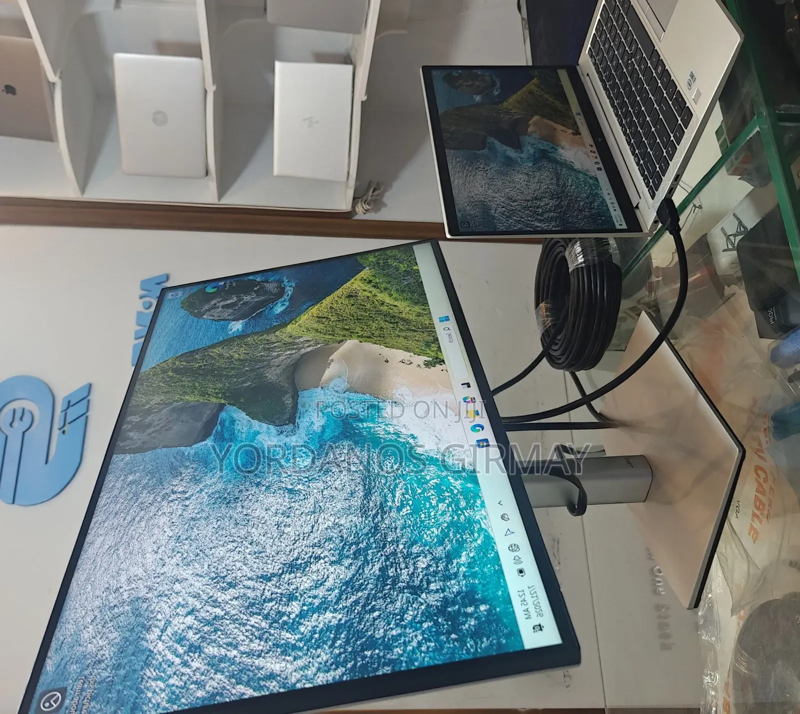 Dell Ultrasharp Monitor