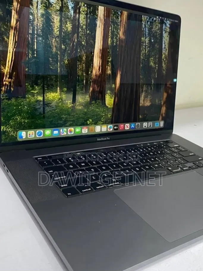 New Laptop Apple MacBook Pro 2019 16GB Intel Core i9 SSD 1T