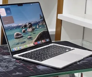 New Laptop Apple MacBook Air 2022 M2 8GB Apple M2 SSD 256GB