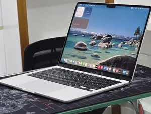 New Laptop Apple MacBook Air 2022 M2 8GB Apple M2 SSD 256GB