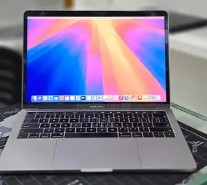 New Laptop Apple MacBook Pro 2019 16GB Intel Core i7 SSD 256GB