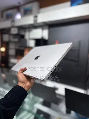 New Laptop Apple MacBook Pro 2021 M1 16GB SSD 512GB