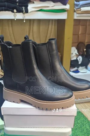 Boots Papaya