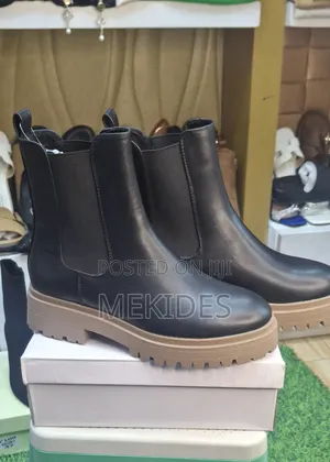 Boots Papaya