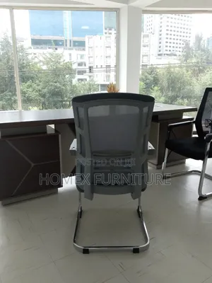 Office Guest Mesh Chair
የቢሮ እንግዳ ወንፊት/ሜሽ ወንበር
