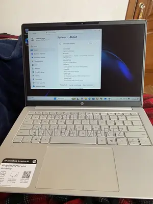 New Laptop HP OmniBook 5 14" 16GB Qualcomm Snapdragon X Elite SSD 500GB
